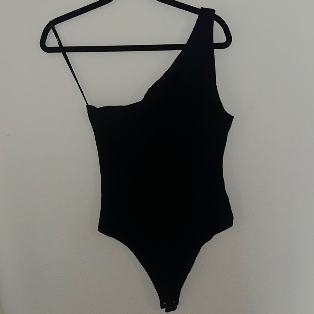 American Eagle Outfitters Black Bodysuit One-Shoulder Top